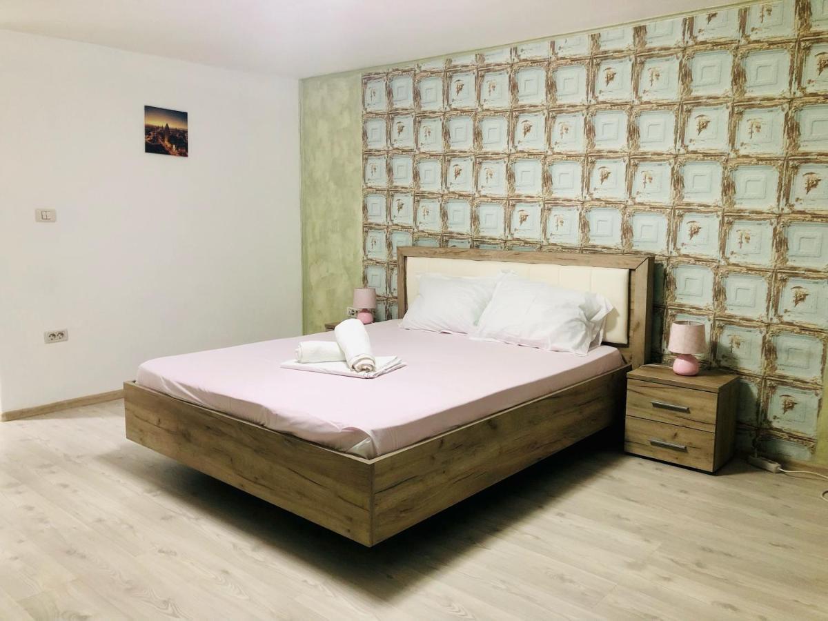 Central Park - Big Apartment - 3 Rooms - Free Parking T5 Temešvár Exteriér fotografie